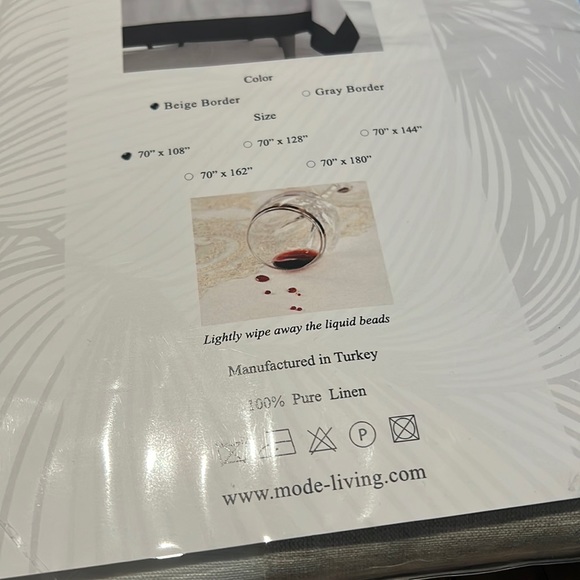 100% linen tablecloth. Mode Living Hamptons collection. Oeko-Tex certified. - Picture 5 of 6